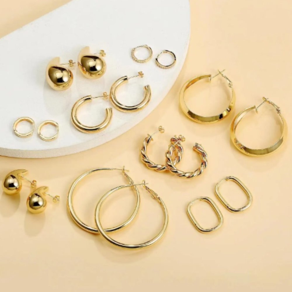 8 pcs Mixed Wholesale Jewelries necklace, earings, bracelets and more. - Picture 4 of 15